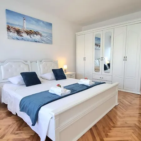 Apartment Diocletian *